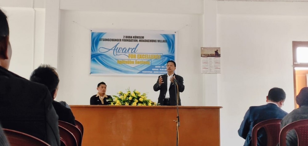 Rev. Dr. Mar Atsongchanger speaking during the awards ceremony.